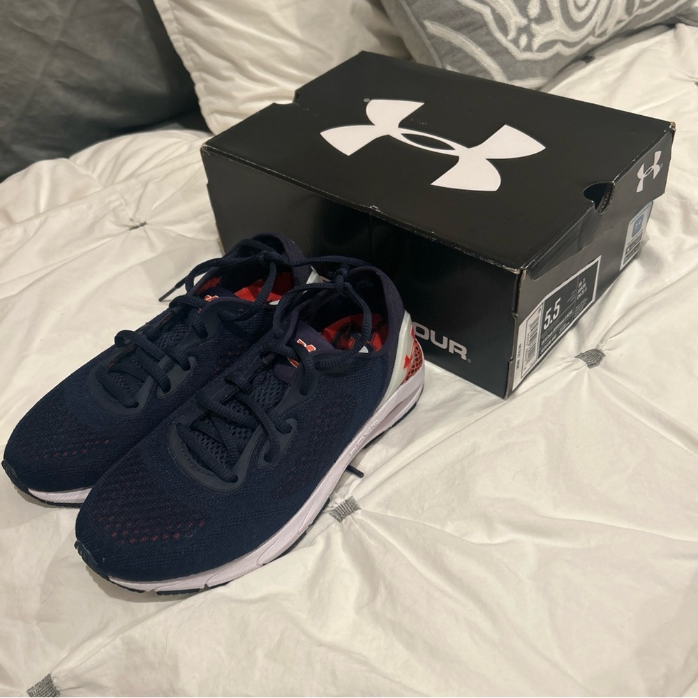 Under Armour HOVR Sonic 5 NCAA Sneakers Womens 5.5